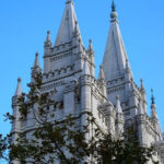 মর্মনিজম আব্রাহামিক ধর্ম